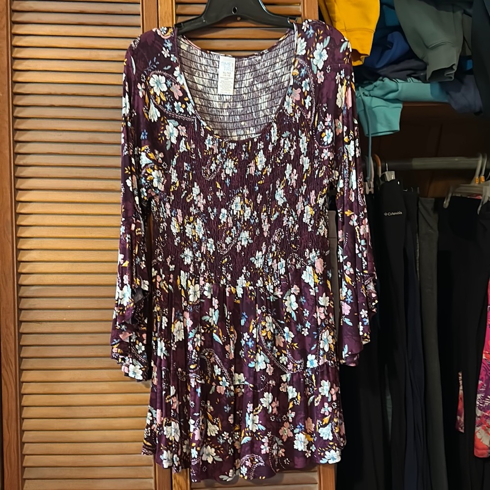 Woman’s floral country midi dress